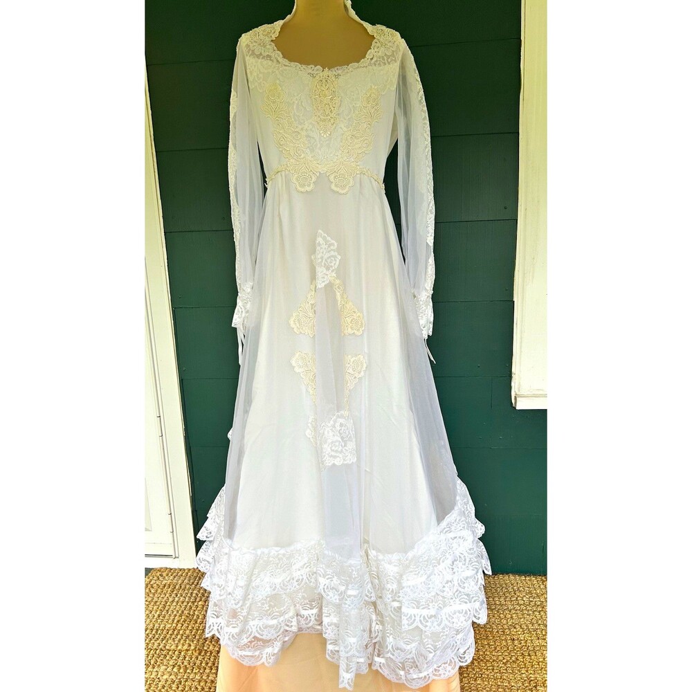 Vintage 70s Prairie Wedding Dress White/Ivory Cottagecore Ruffle Lace Medium 8